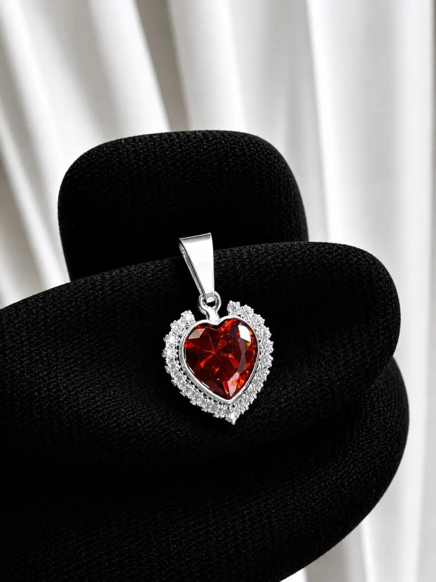 Colgante Corazón Rojo con Circones de Plata 925